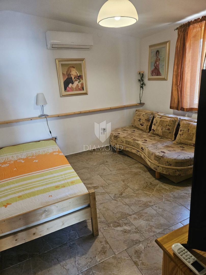 OCCASIONE!! ROVIGNO! TRE CASE E UNA PISCINA!