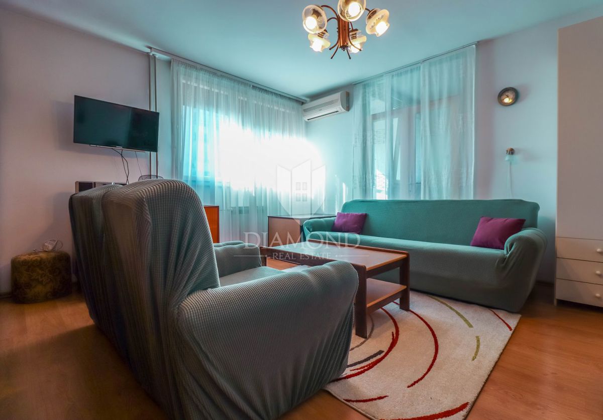 Appartamento con una camera da letto a Ravnice di fronte al Parco Maksimir