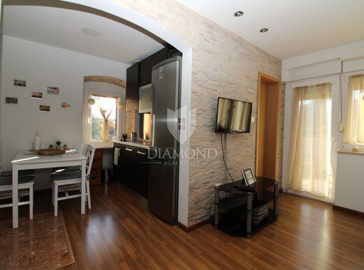 JUŠIĆI, MATULJI - Due unità abitative