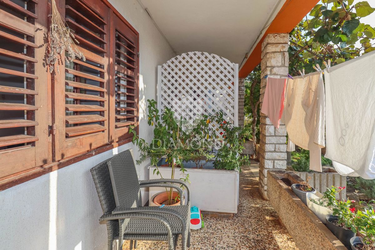 OCCASIONE! ROVIGNO! APPARTAMENTO, GIARDINO, PARCHEGGIO!