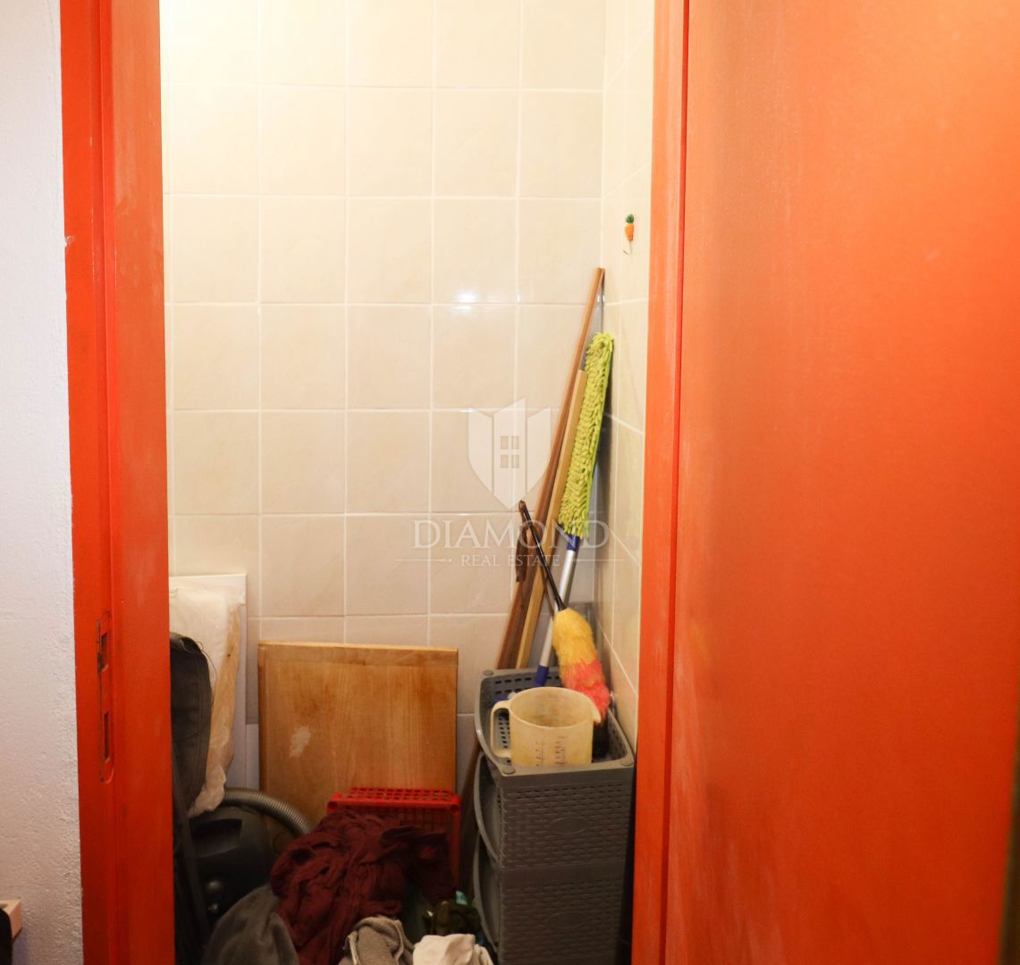 OCCASIONE! ROVIGNO! APPARTAMENTO, GIARDINO, PARCHEGGIO!