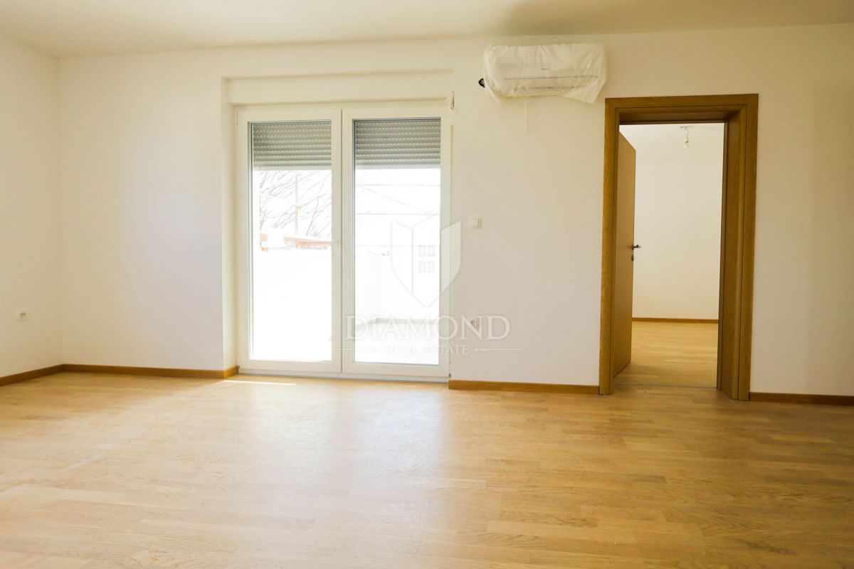 Appartamento Prozorje, Dugo Selo - Okolica, 75m2