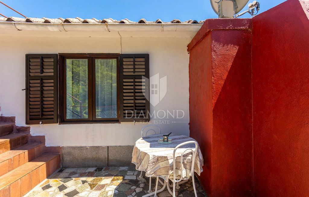 Casa con giardino a Šilo vicino al mare