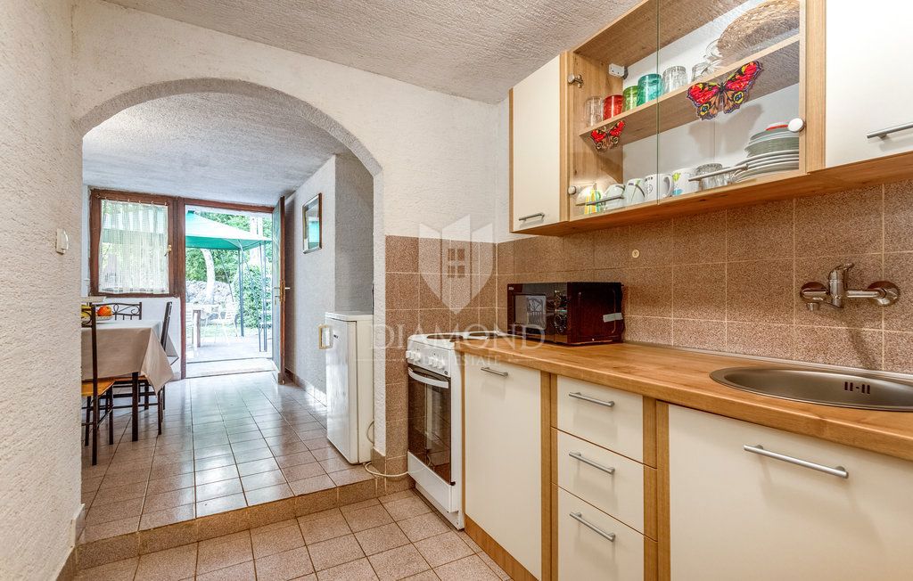 Casa con giardino a Šilo vicino al mare