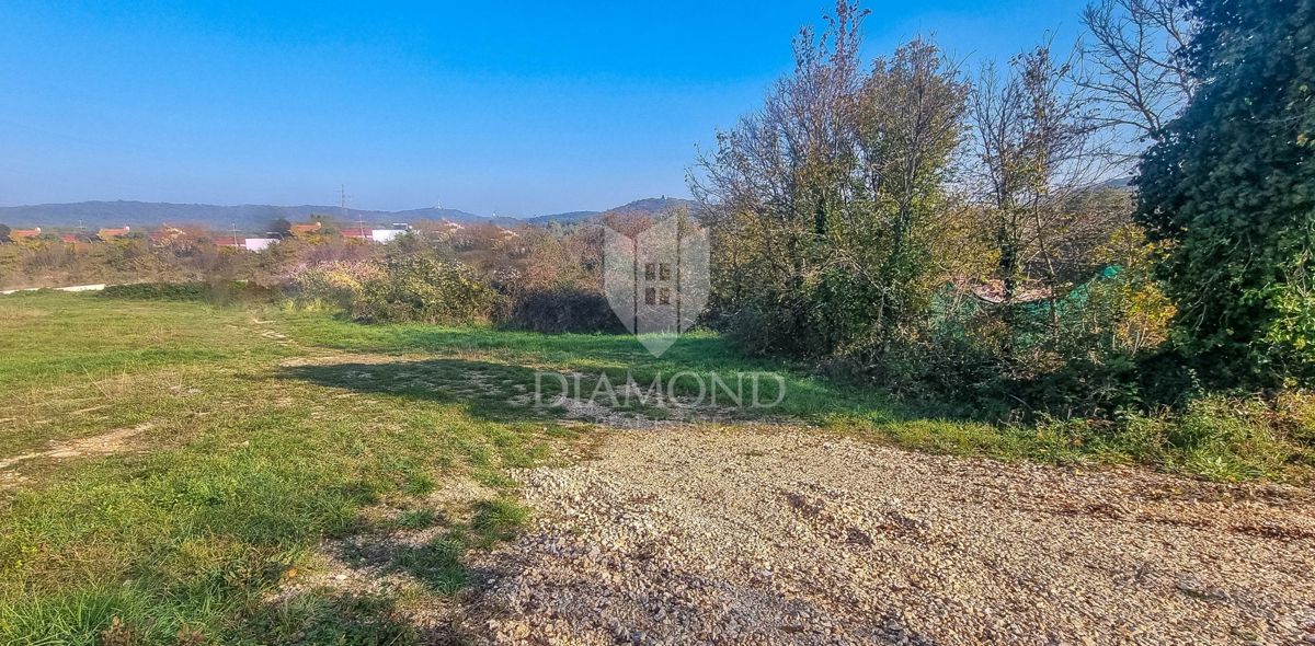 Terreno edificabile a 5 km da Rovigno