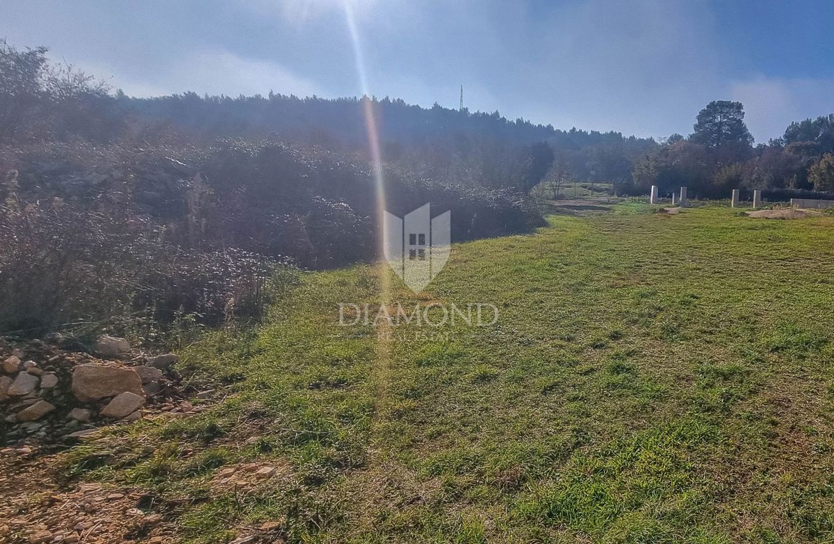 Terreno edificabile a 5 km da Rovigno