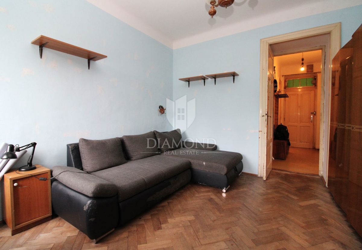 RIJEKA – APPARTAMENTO NEL CENTRO ALLARGATO CON TERRAZZA