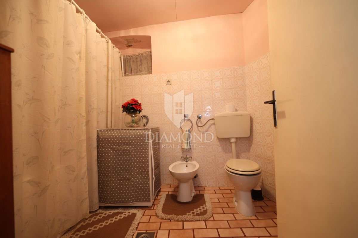 Esclusiva, Bale, casa in pietra nel centro storico