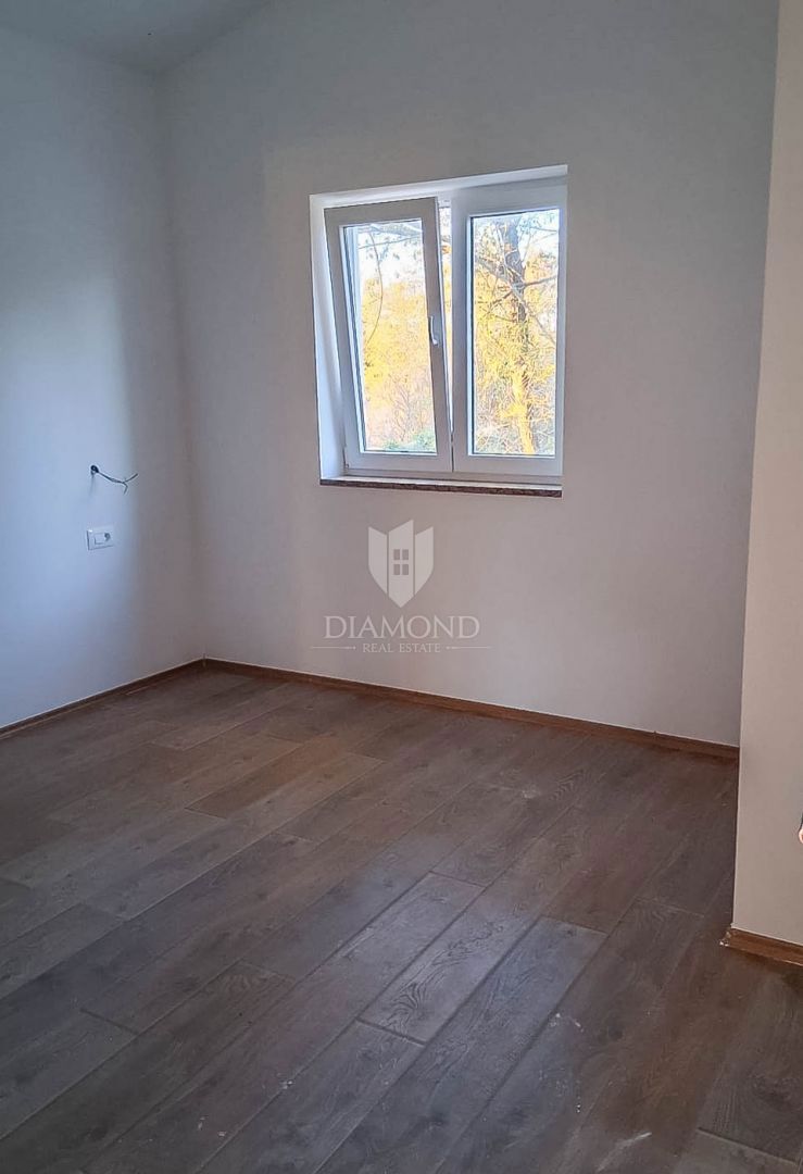 Svetvinčenat, dintorni, graziosa casa con piscina