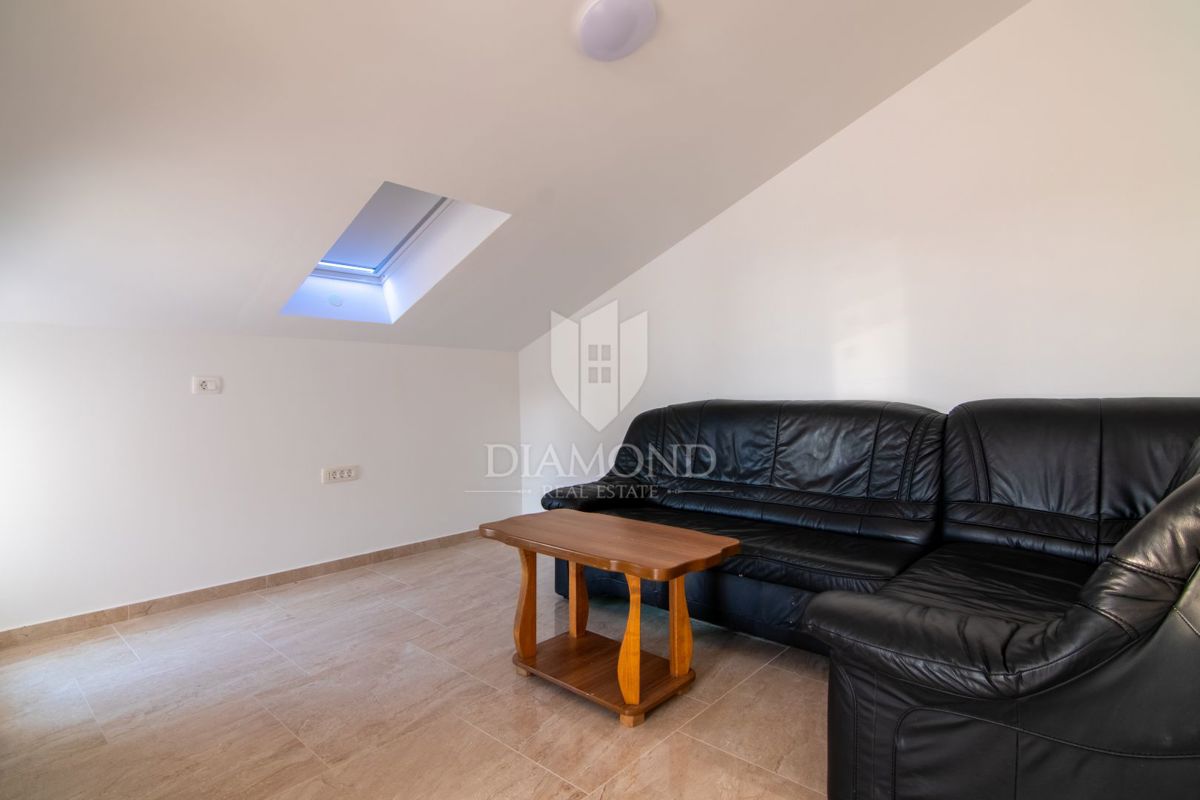 Krk, Njivice, appartamento con due camere da letto e vista mare