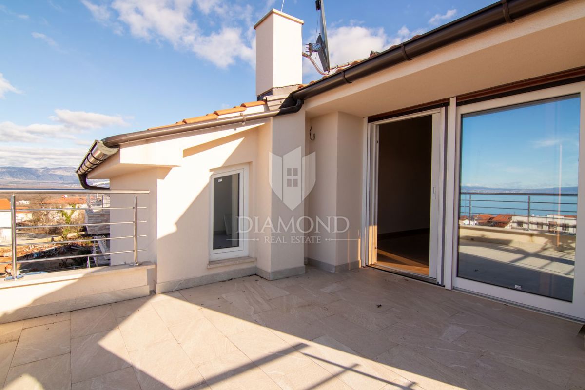 Krk, Njivice, appartamento con due camere da letto e vista mare