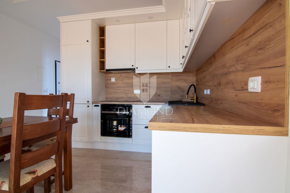 Krk, Njivice, appartamento con due camere da letto e vista mare