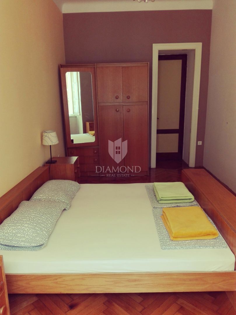 RIJEKA, CENTRO – APPARTAMENTO CON DUE BALCONI