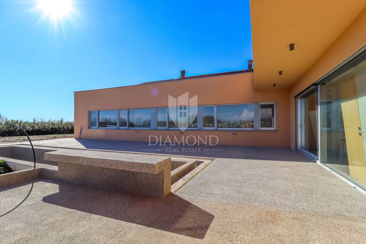 Žminj, dintorni, casa di design con piscina