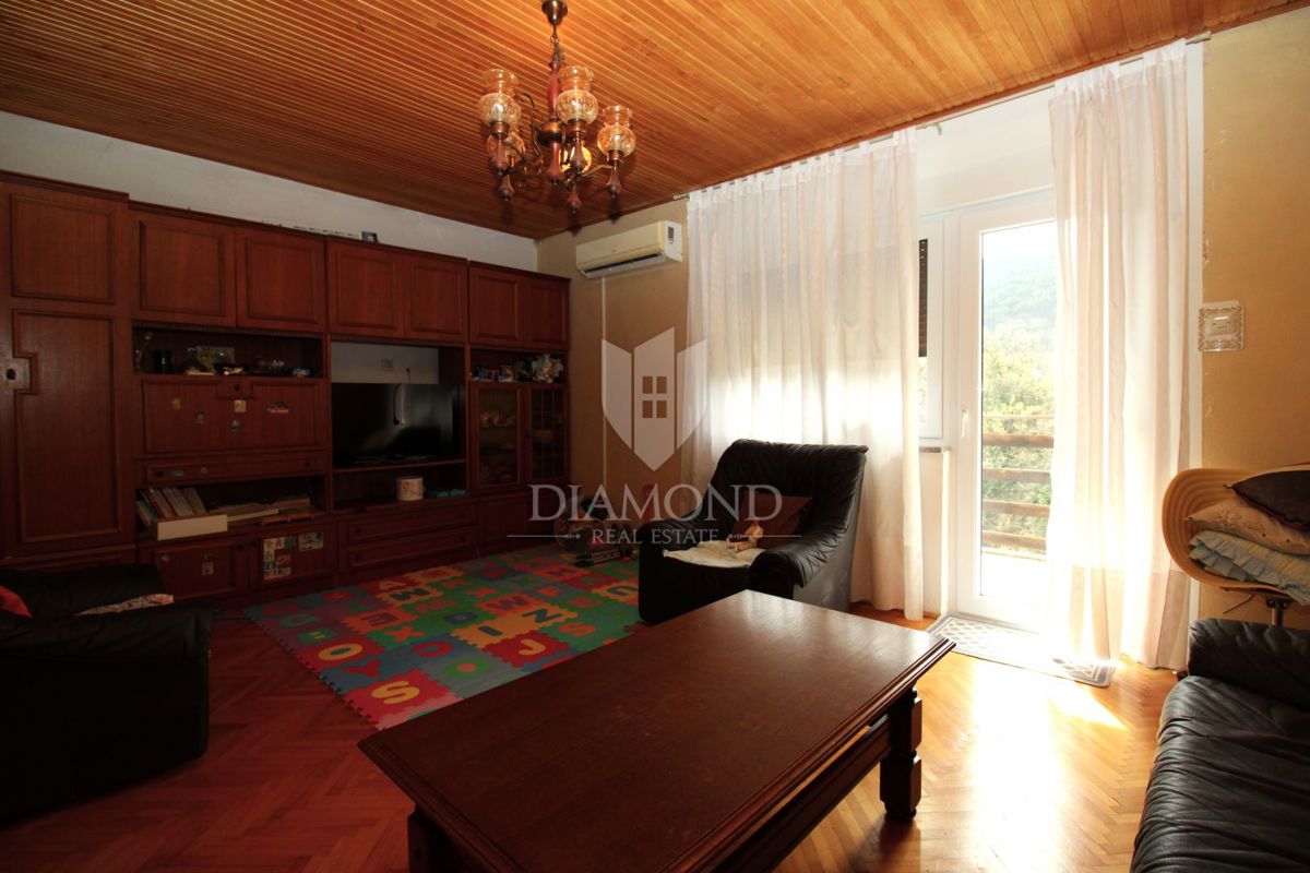 FIUME – THREE-BEDROOM APARTMENT WITH GARAGES