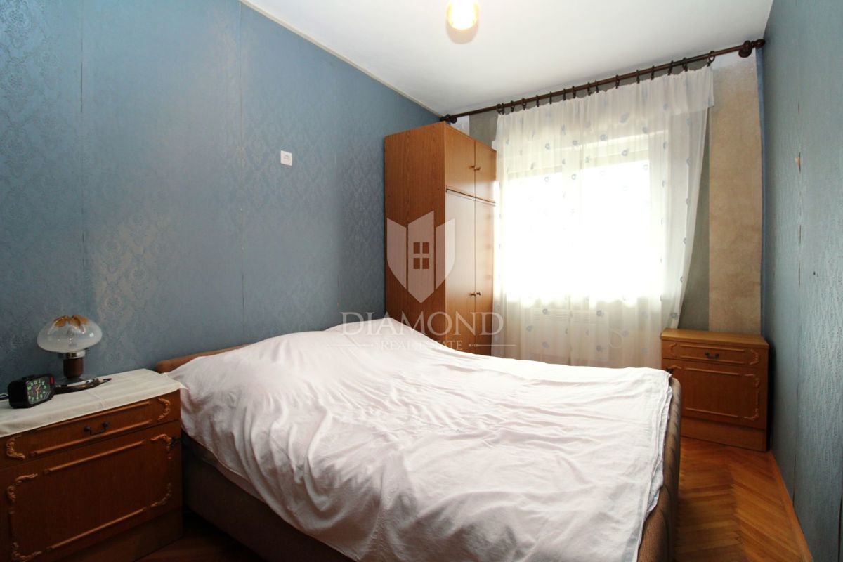 FIUME – THREE-BEDROOM APARTMENT WITH GARAGES