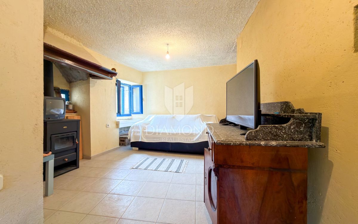 Casa autentica, centro storico di Labin