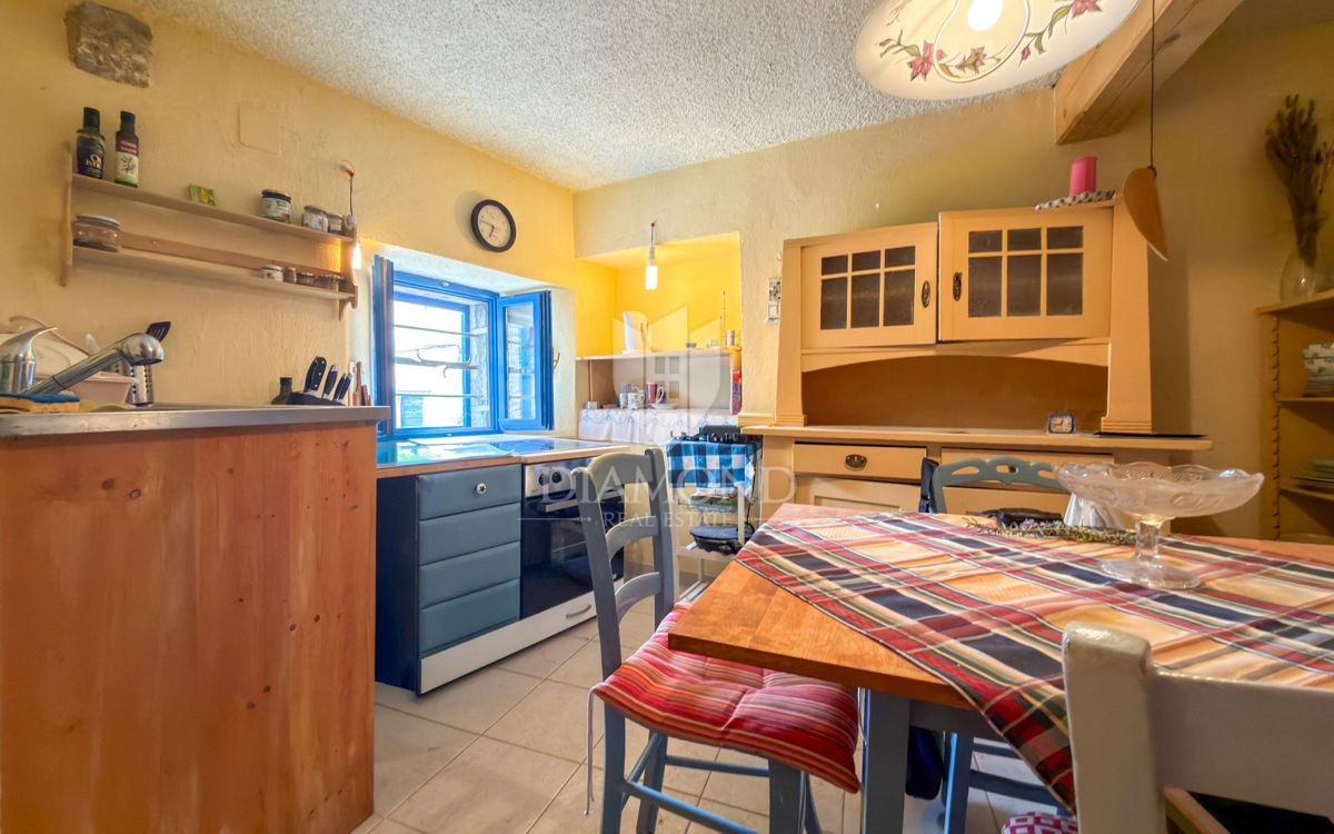 Casa autentica, centro storico di Labin