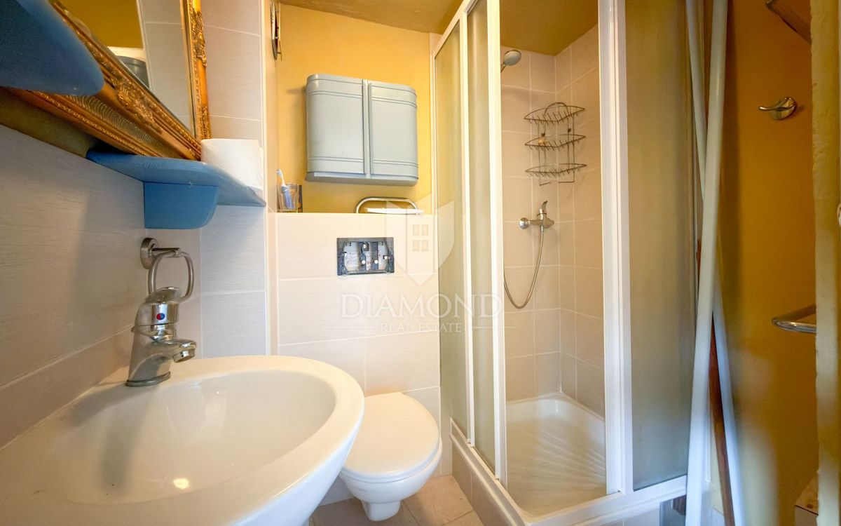 Casa autentica, centro storico di Labin