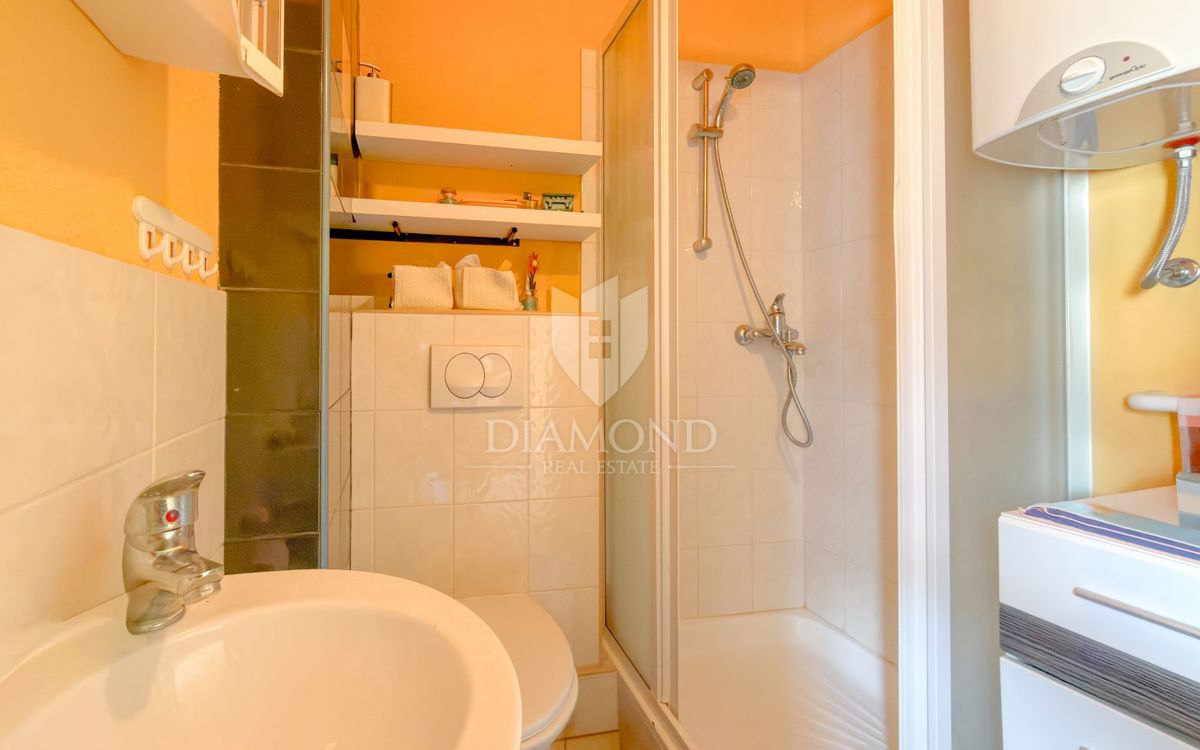 Casa autentica, centro storico di Labin