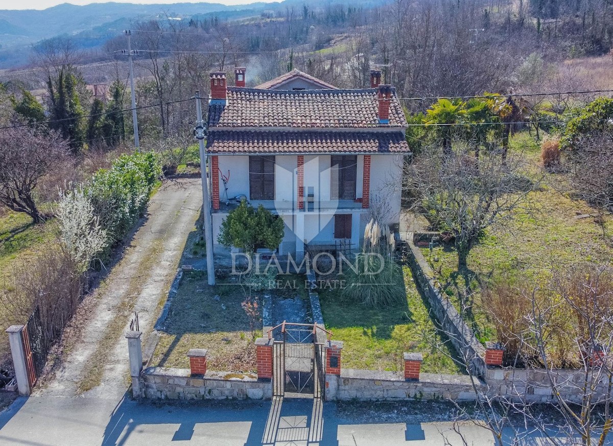 Casa con vista aperta su Montona