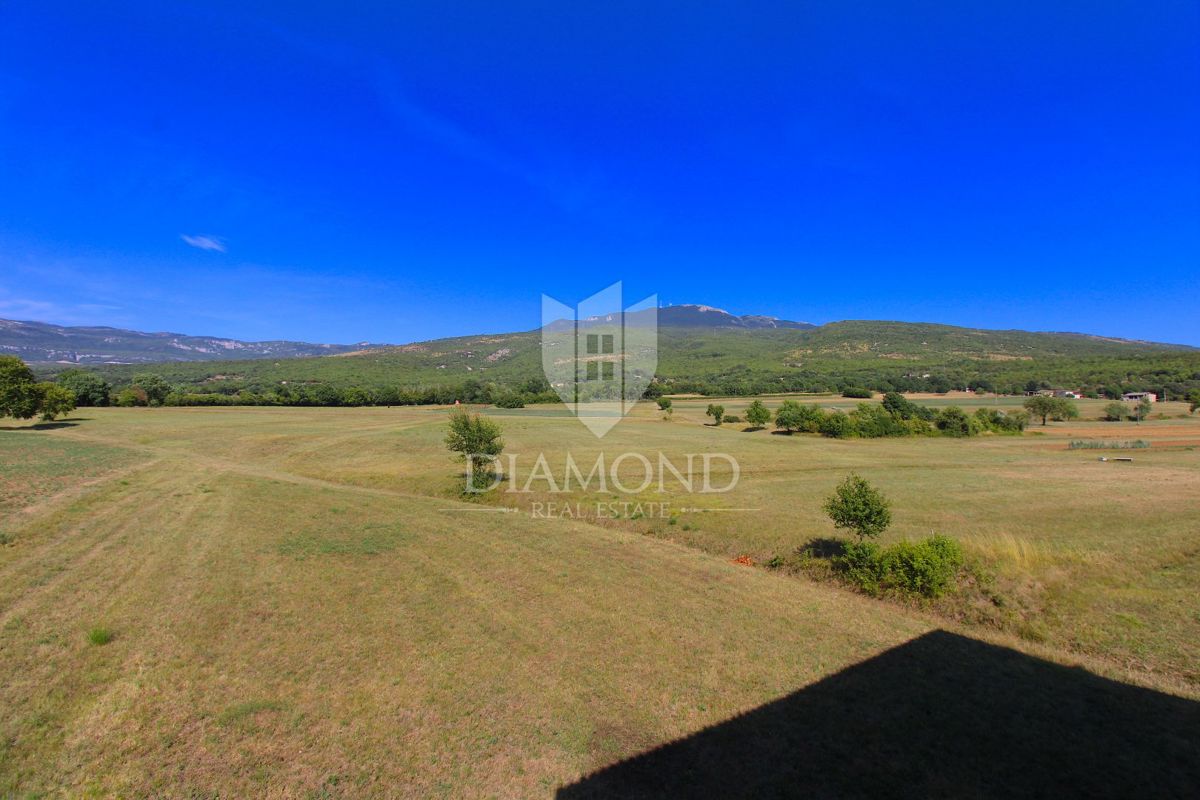 Boljun, una casa in una bella posizione con vista aperta
