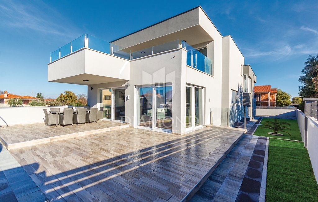 Liznjan, dintorni, spaziosa Villa con piscina