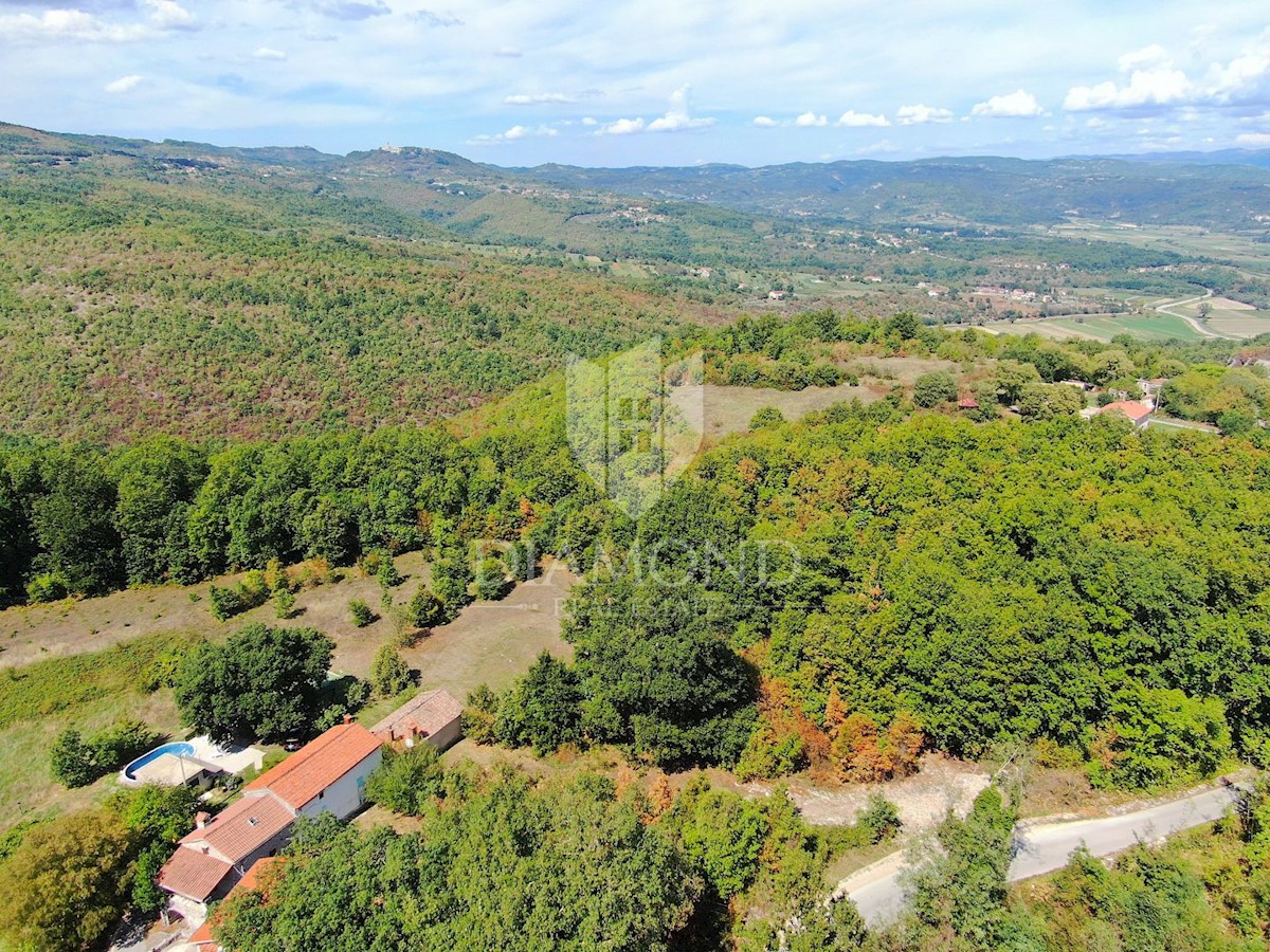 Labin, dintorni, casa con piscina e ampio giardino