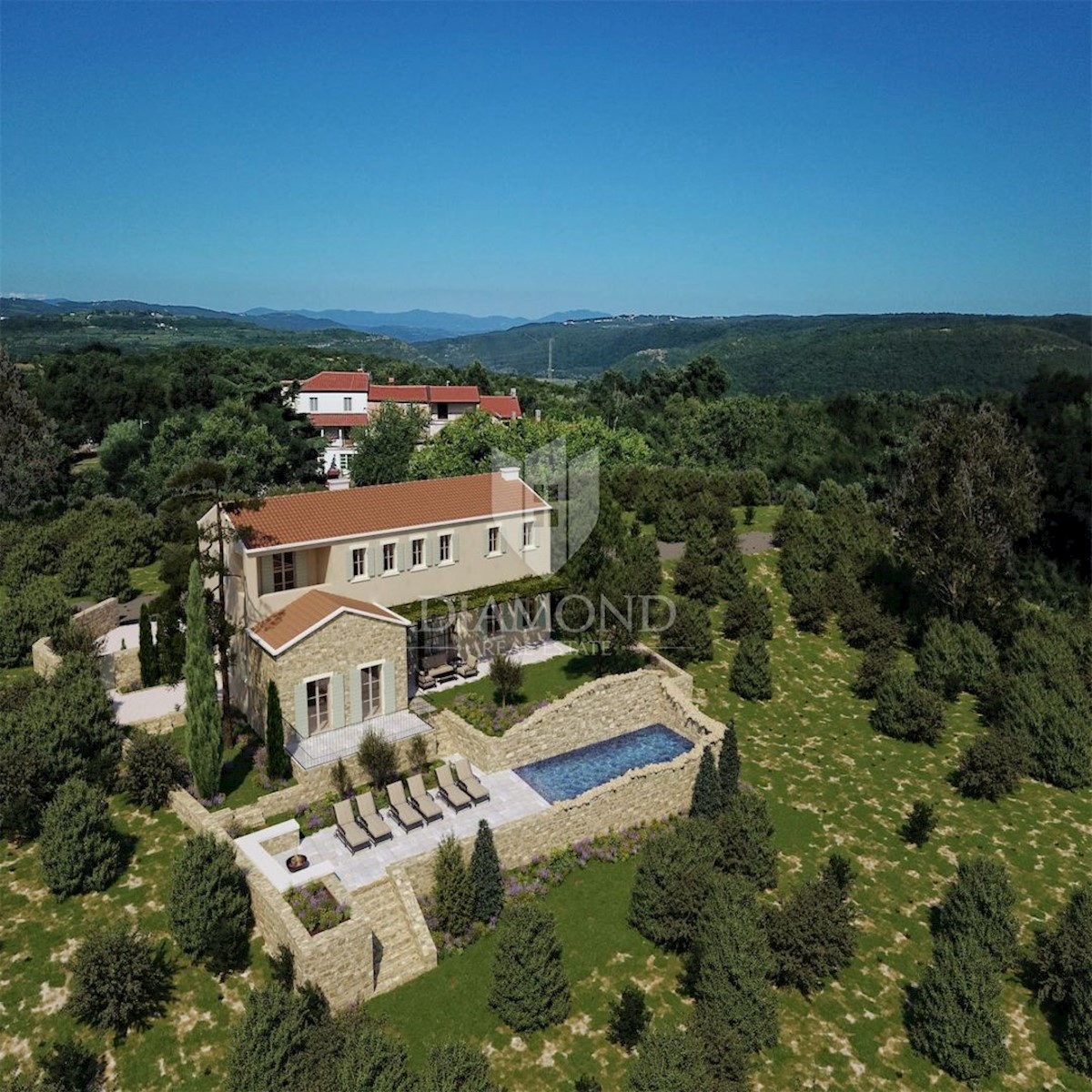 Verteneglio! Villa di lusso con vista mare a tarda ora!