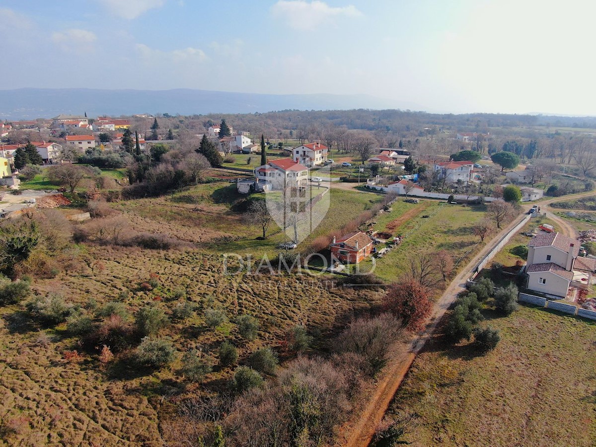 Terreno Barban, 1.000m2