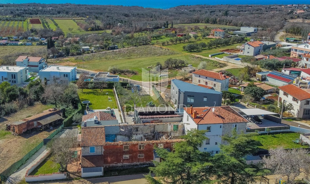 Zona di Umago, casa istriana da ristrutturare