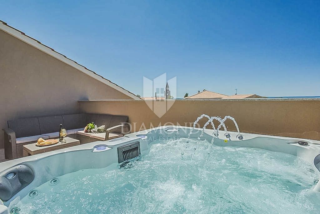 Parenzo, dintorni, affascinante casa con vista mare!