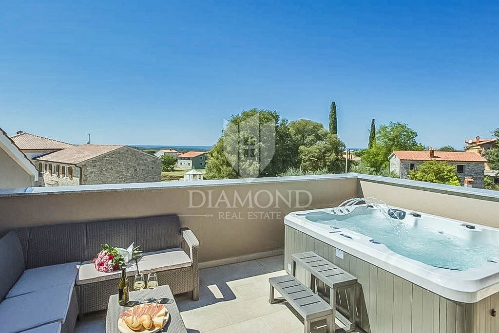 Parenzo, dintorni, affascinante casa con vista mare!