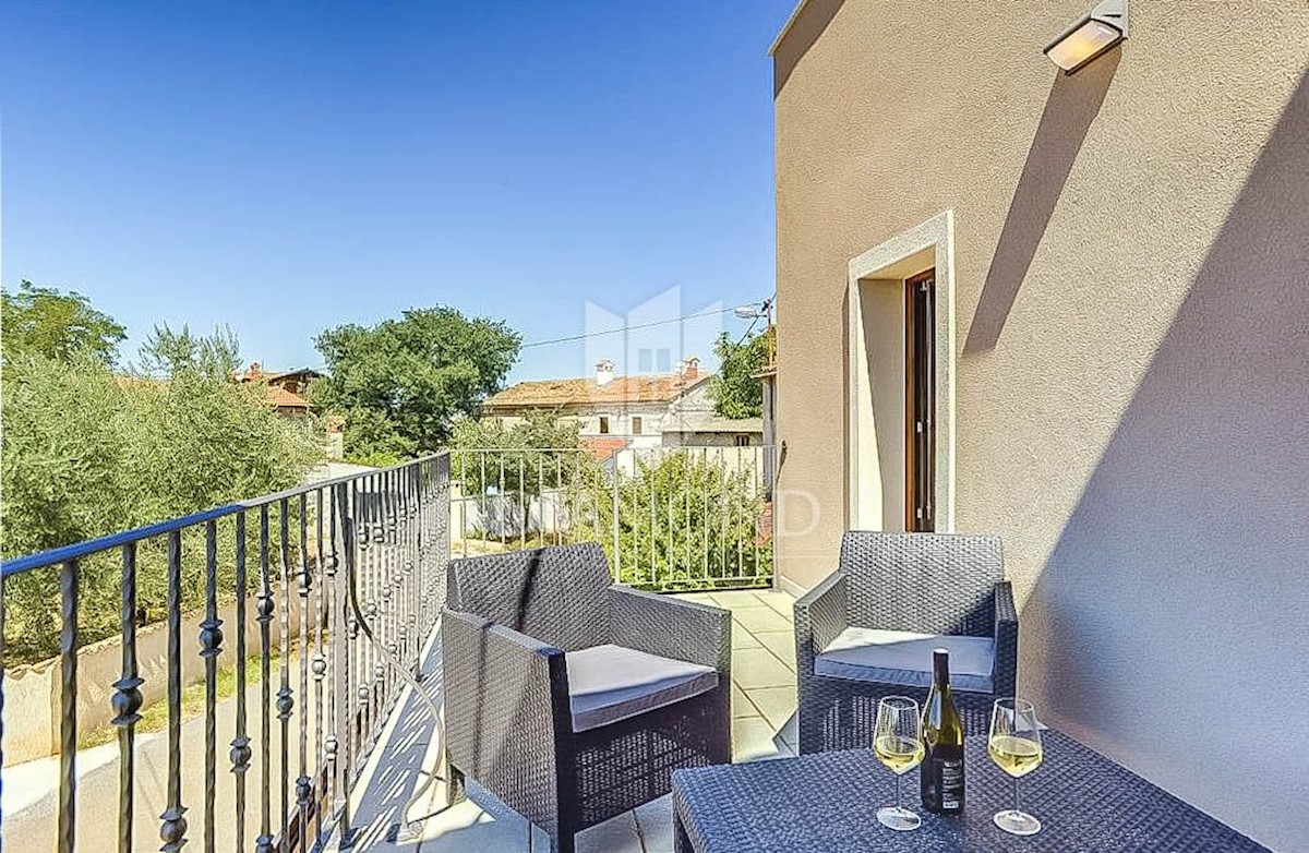 Parenzo, dintorni, affascinante casa con vista mare!