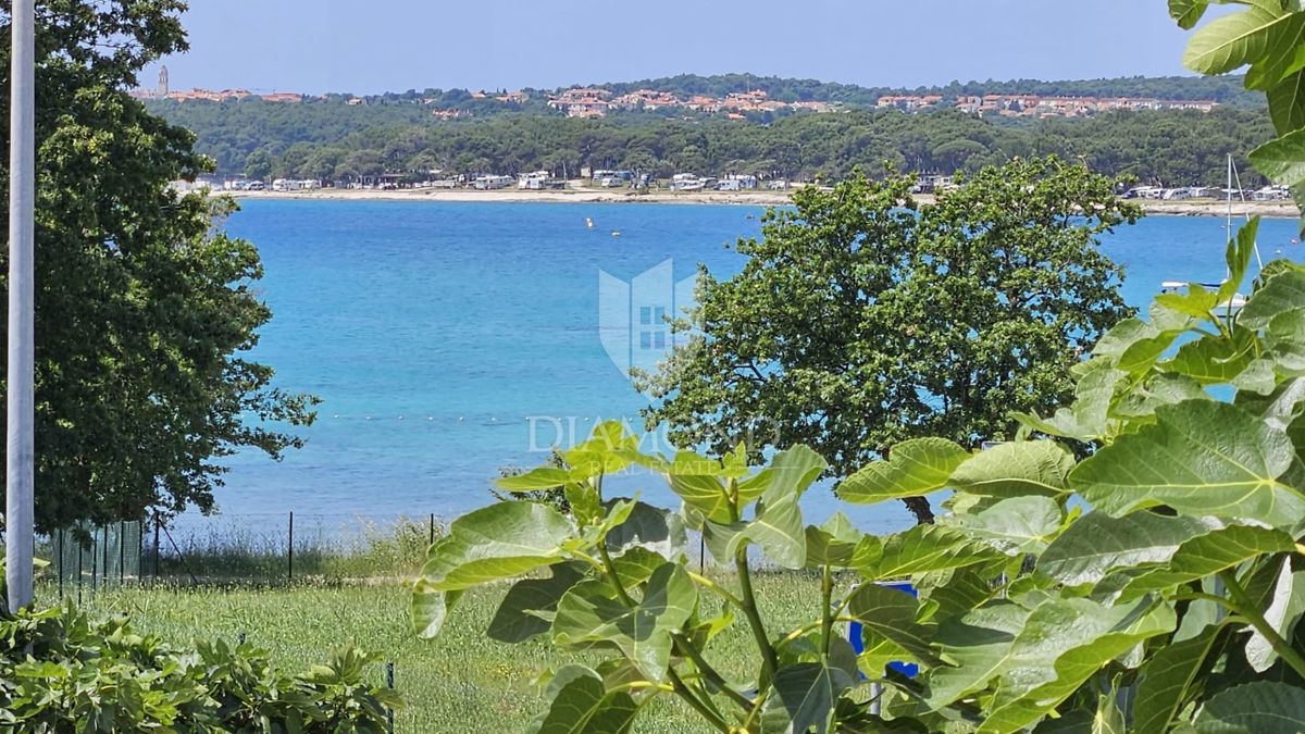 Medulin, casa idilliaca 1a fila al mare