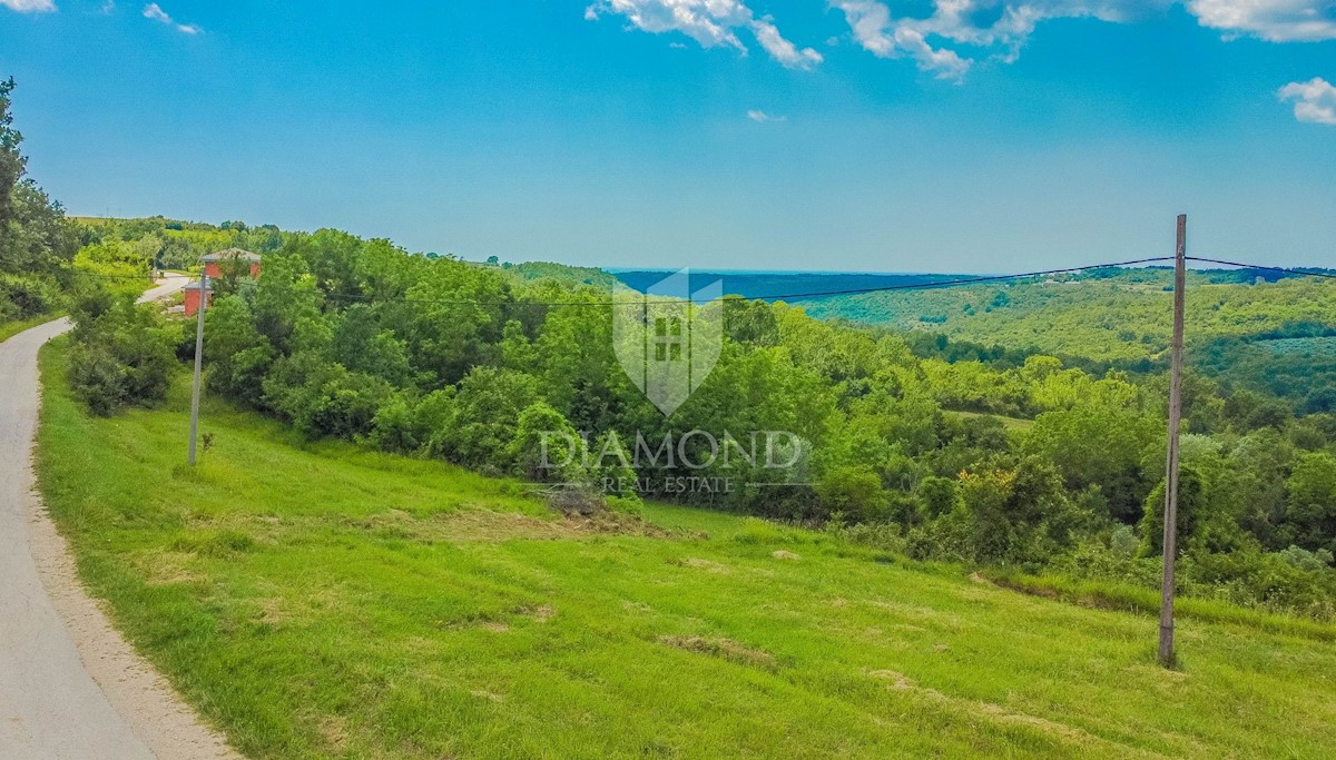 Opportunità Grisignana, dintorni! Terreno con una bellissima vista sul mare!