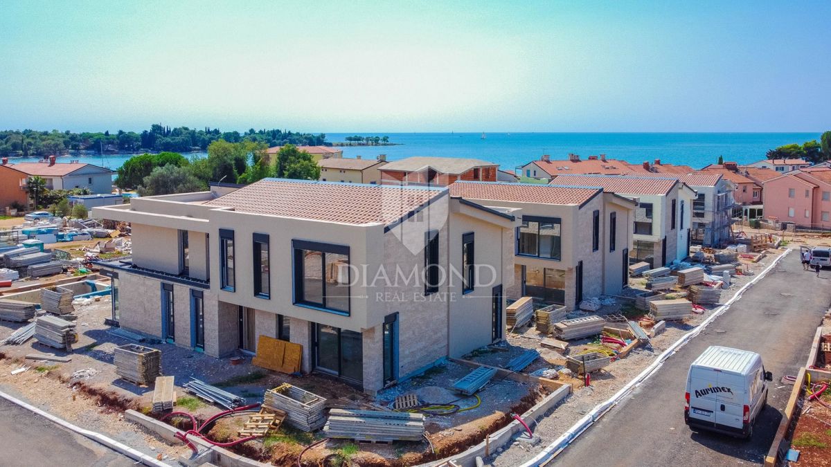 Villa con piscina a 100 metri dal mare!