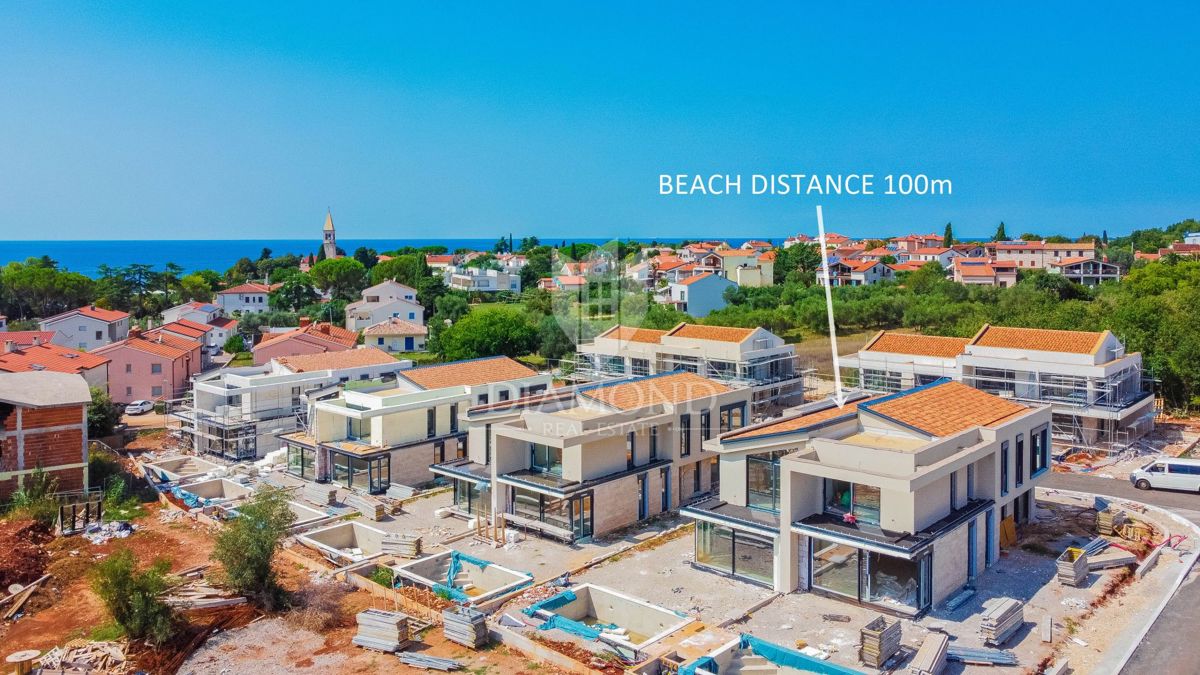 Villa con piscina a 100 metri dal mare!