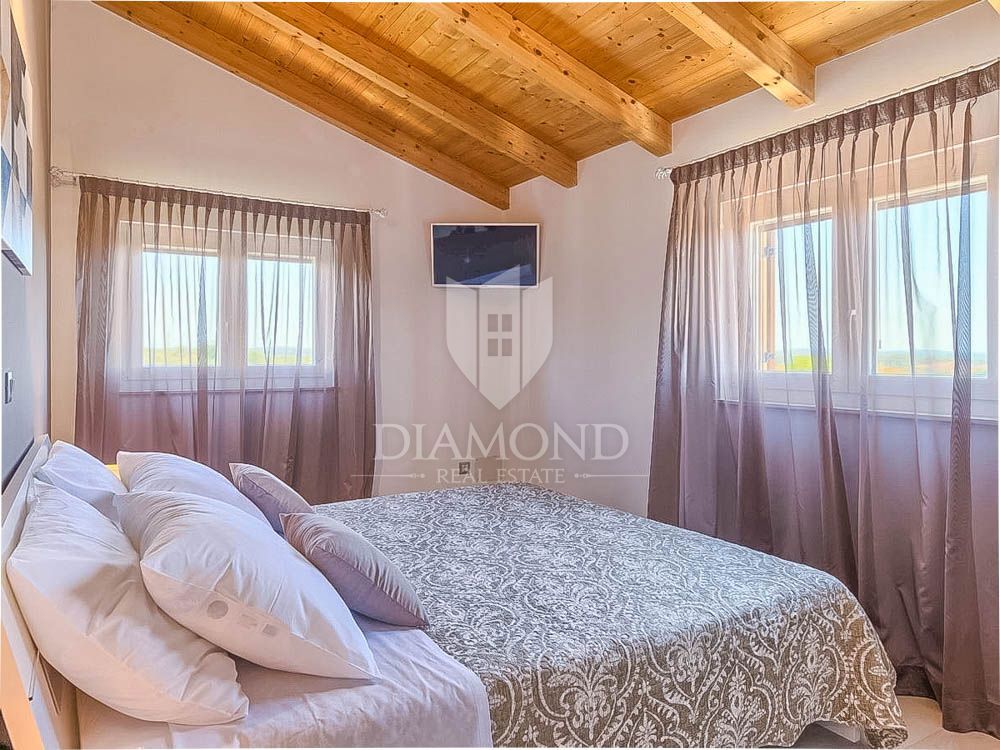 Fasana, una villa isolata con vista sul mare!
