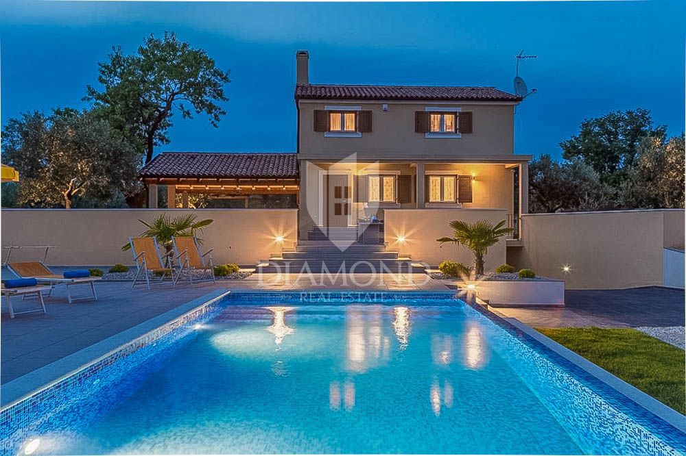 Fasana, una villa isolata con vista sul mare!