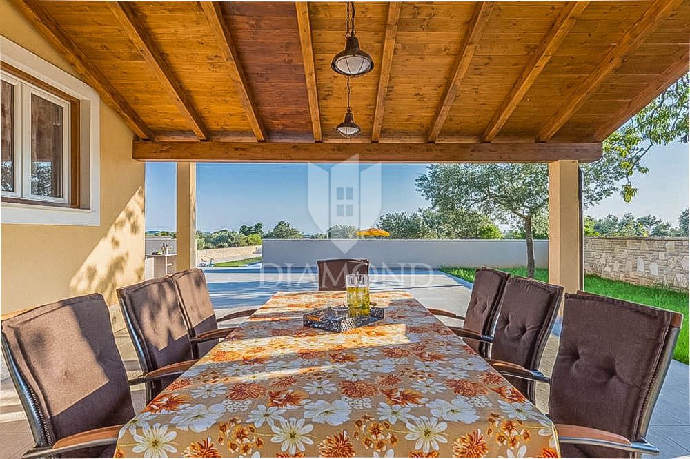 Fasana, una villa isolata con vista sul mare!