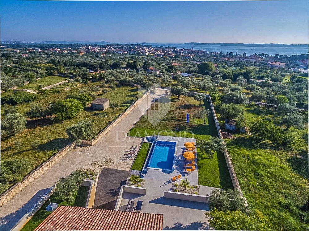 Fasana, una villa isolata con vista sul mare!