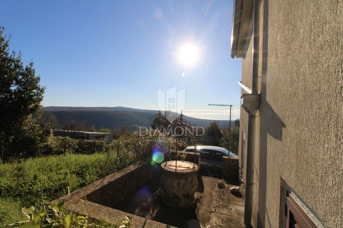 Albona, dintorni, casa di adattamento in una bella posizione