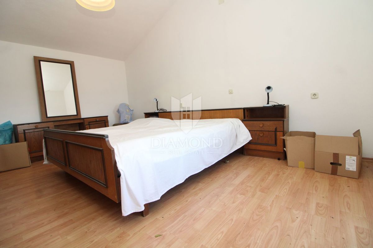 Albona, dintorni, casa di adattamento in una bella posizione