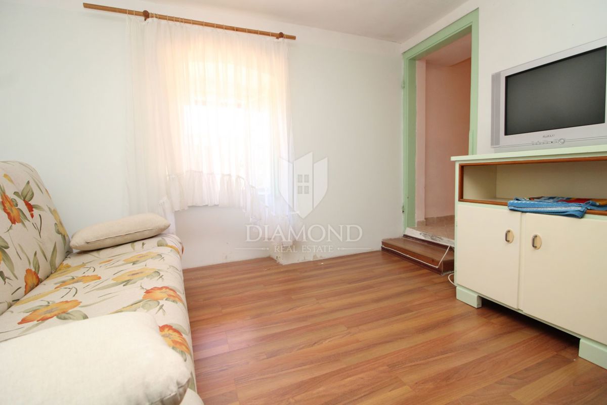 Albona, dintorni, casa di adattamento in una bella posizione