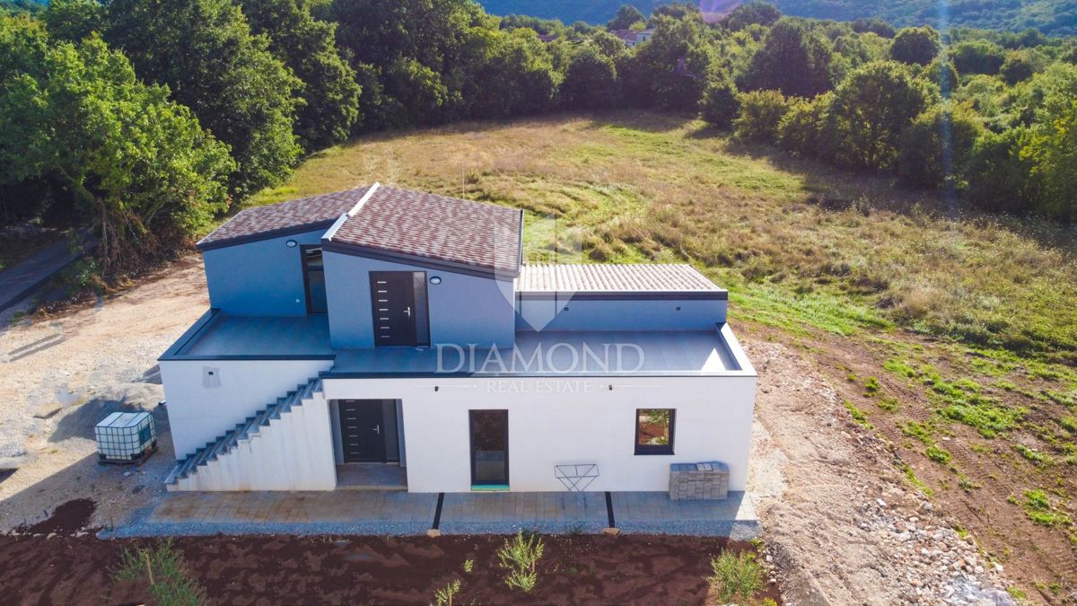 Parenzo, dintorni, casa interessante in un posto tranquillo!