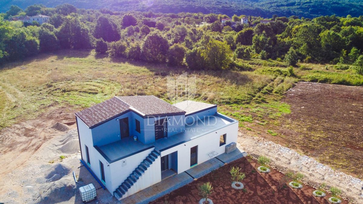 Parenzo, dintorni, casa interessante in un posto tranquillo!