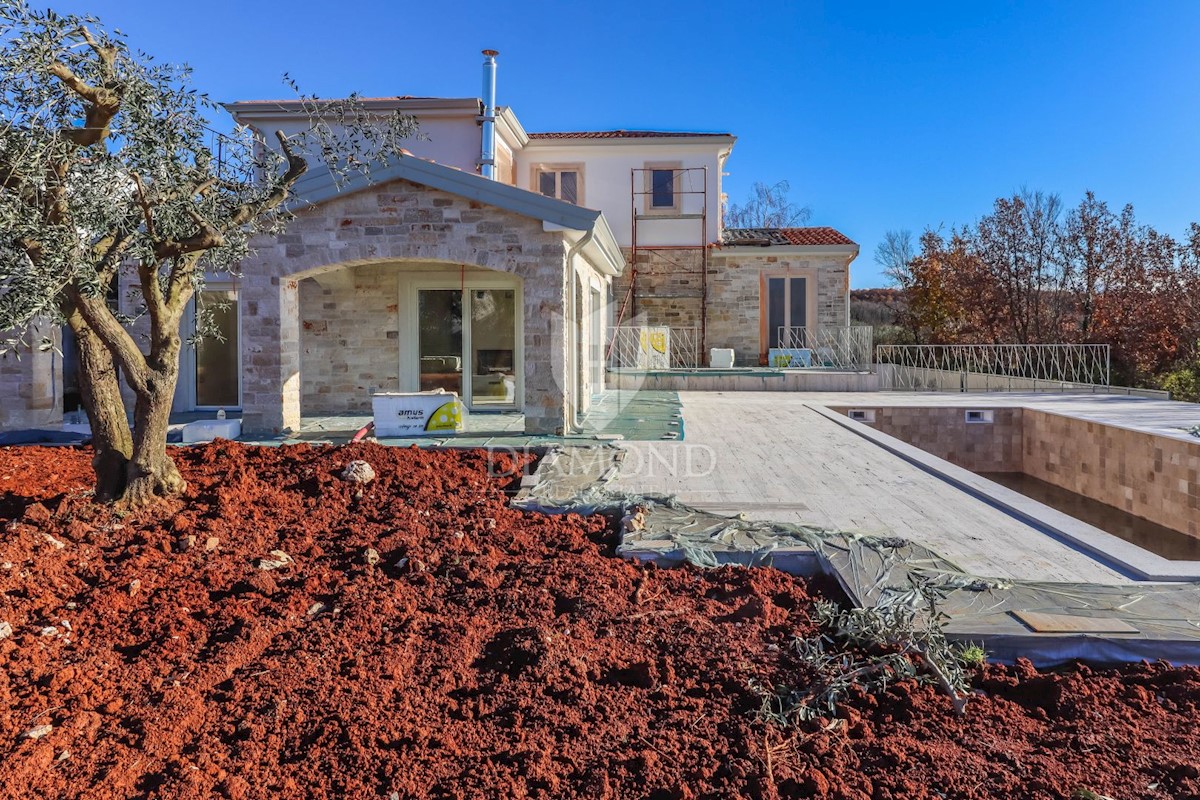 Parenzo, dintorni, Nuova costruzione con piscina e vista mare!