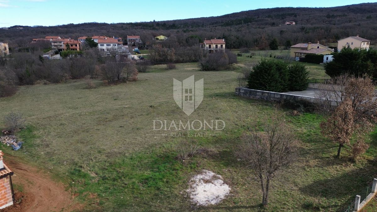 Albona, dintorni, terreno edificabile 