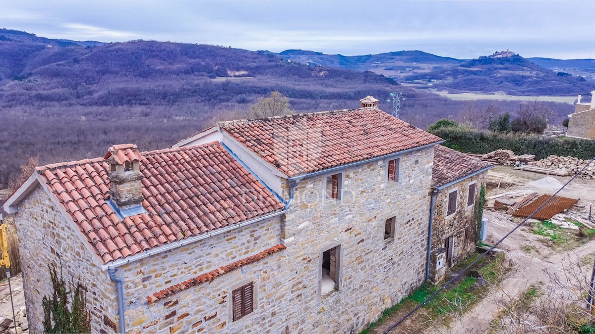 Motovun, Casa in pietra con vista panoramica su Montona!